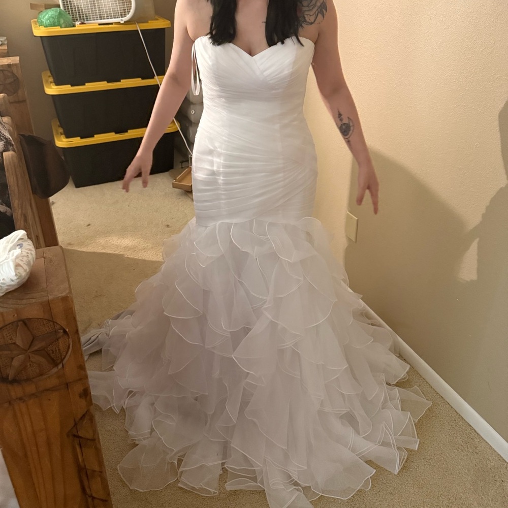 Elegant White Wedding Dress